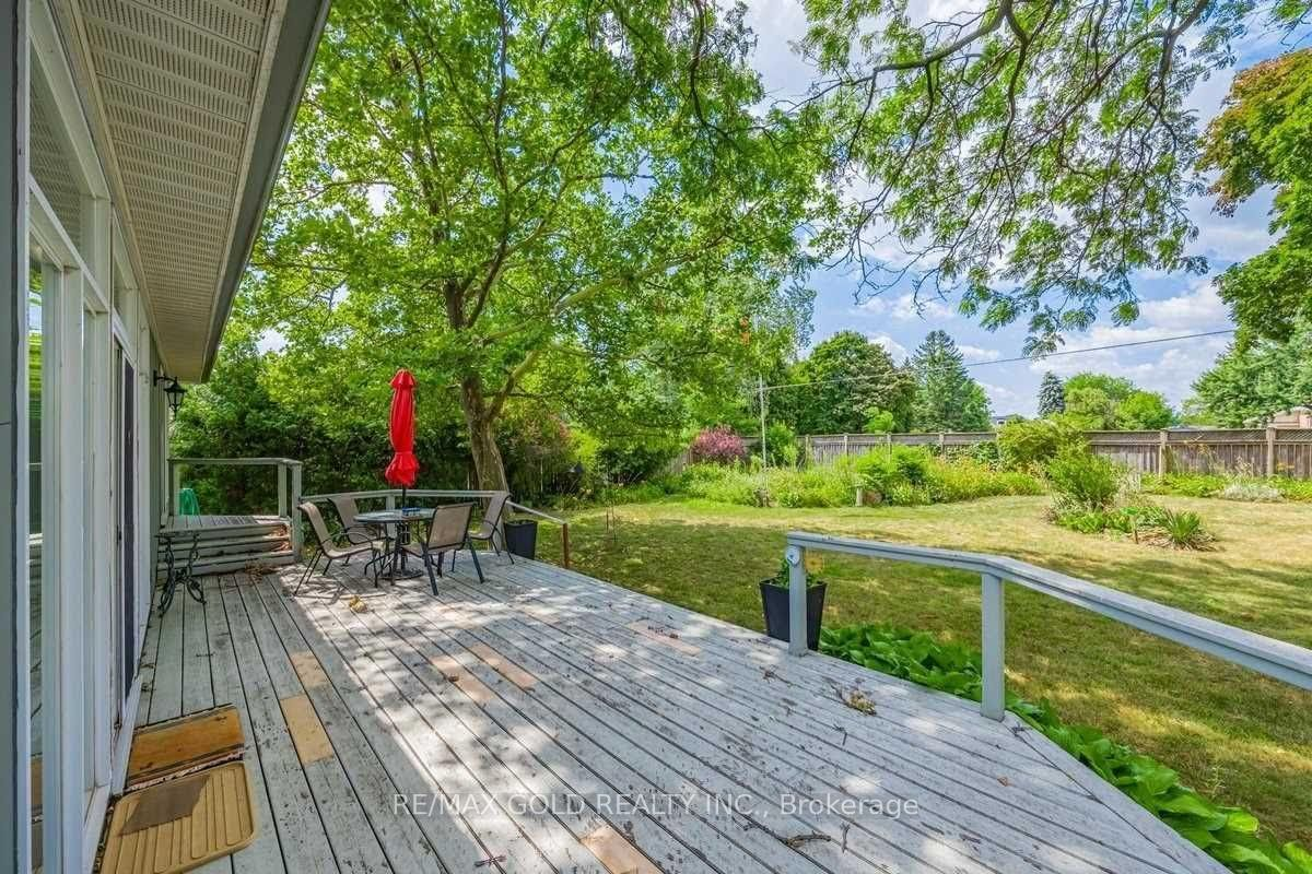 Bungalow living room